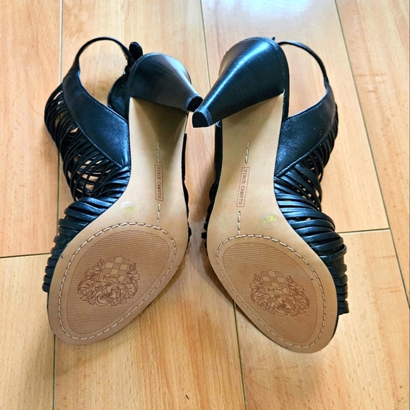 Vince Camuto Heels - Picture 3 of 6